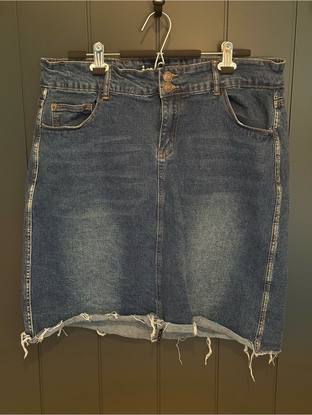 👖Inherit Clothing Co Women’s Midi Denim Wash Skirt Modest - Size 17/18